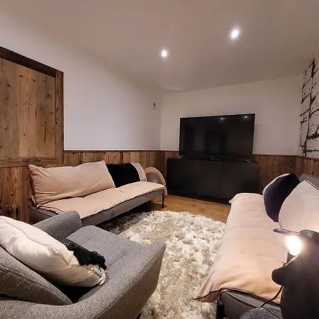 De Luxe Avec Jacuzzi, Sauna, Parking Et Wifi Aux Gets - Fr-1-598-19 *